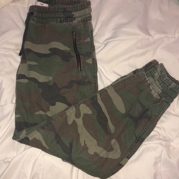 Camo pants - Picture 2 of 4